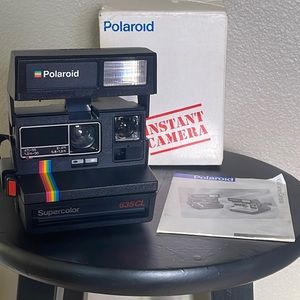 Vintage Polaroid 600 camera